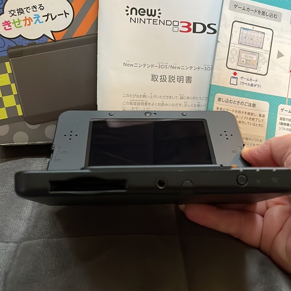 Nintendo 3DS Japanese Version. SUPER NICE!! - Picture 7 of 14